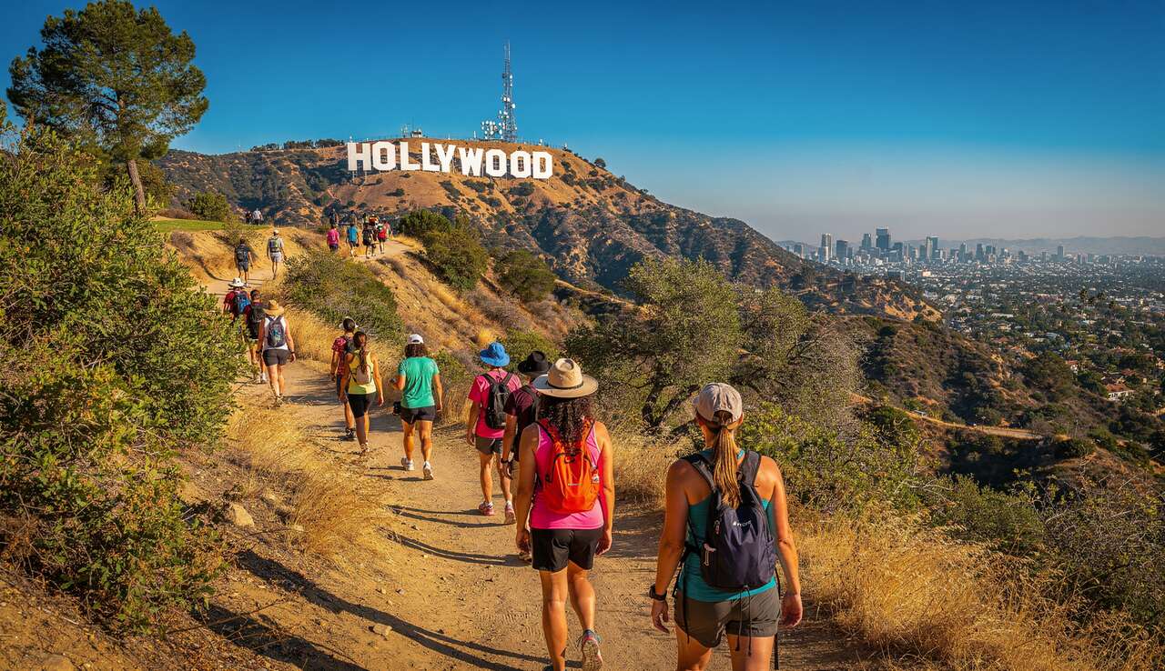 Randonner jusqu'au c&eacute;l&egrave;bre panneau hollywood