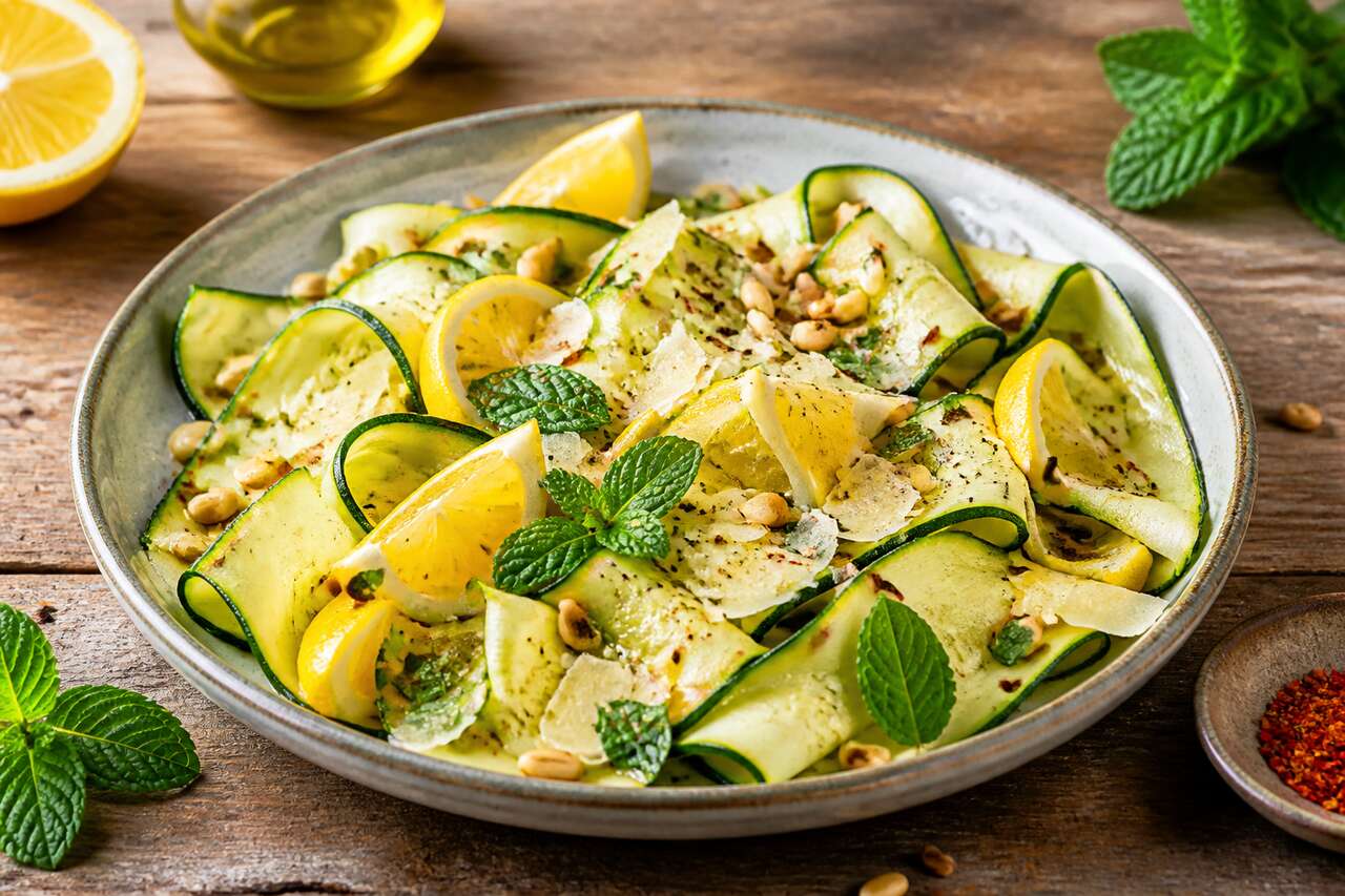 Salade de courgettes crues : fraîcheur et simplicité