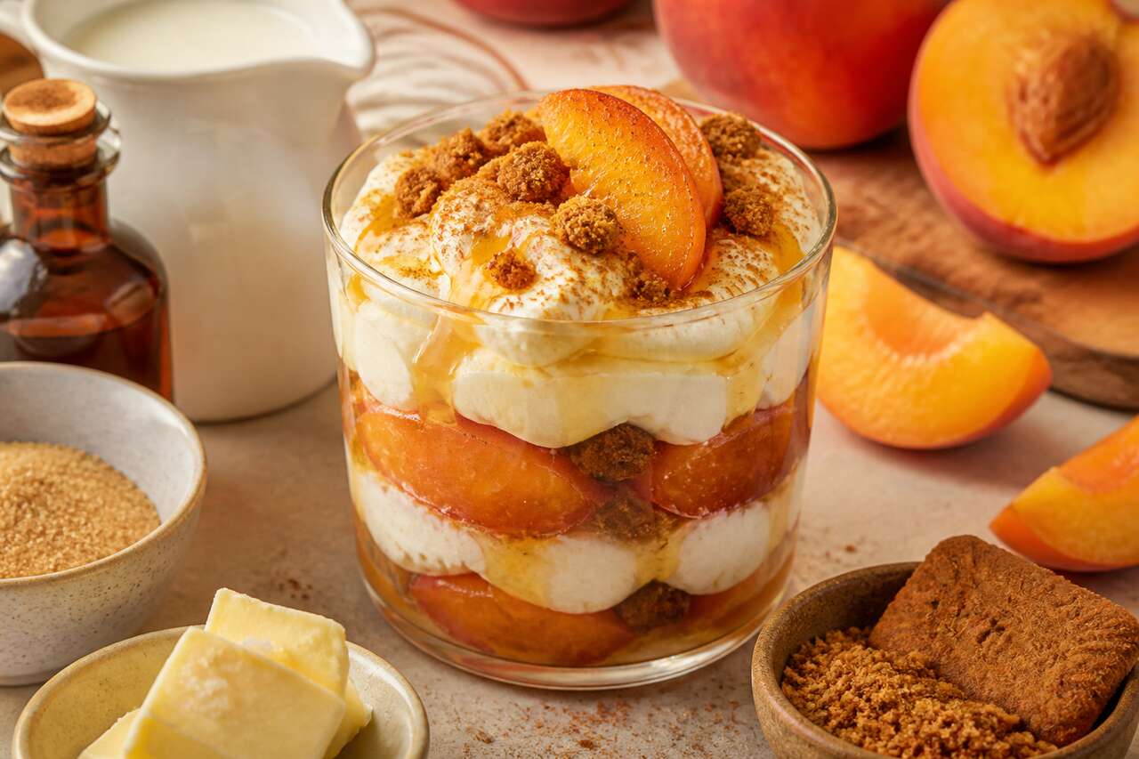 Verrine de pêche rôtie, mascarpone et sirop d'érable